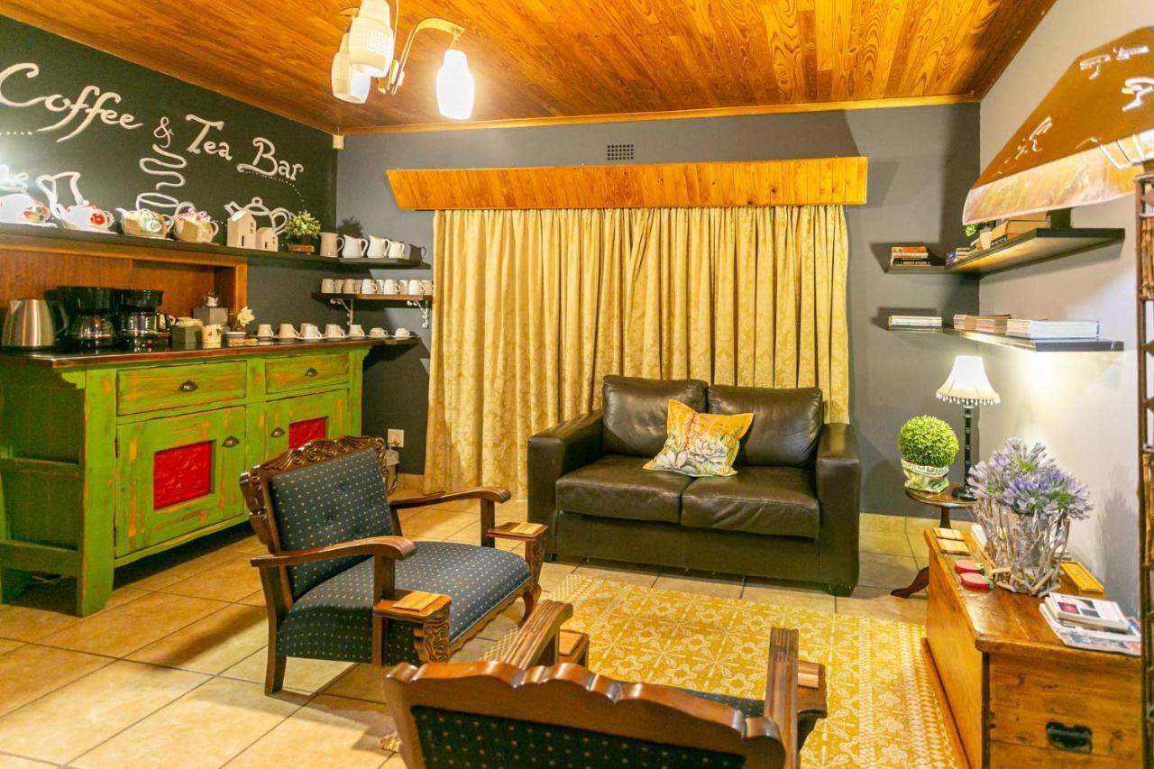 Die Fonteine Country Guesthouse And Glamping Oudtshoorn Esterno foto