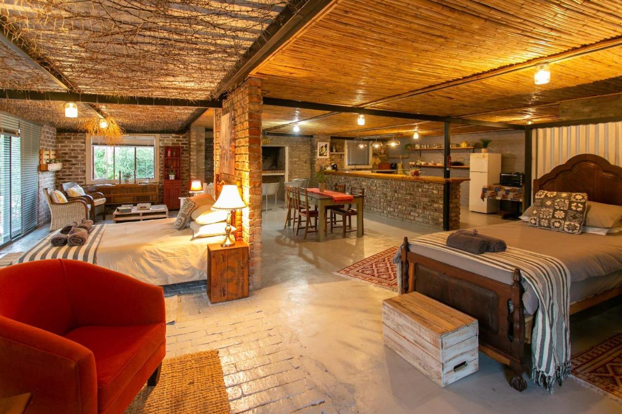 Die Fonteine Country Guesthouse And Glamping Oudtshoorn Esterno foto